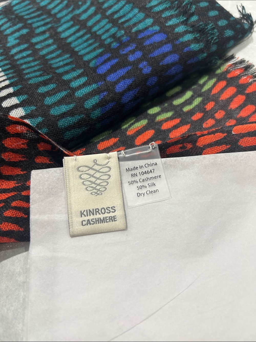 NWOT KINROSS CASHMERE Large Multicolor Patterned Fringe Scarf - Cashmere & Silk. - Picture 8 of 8
